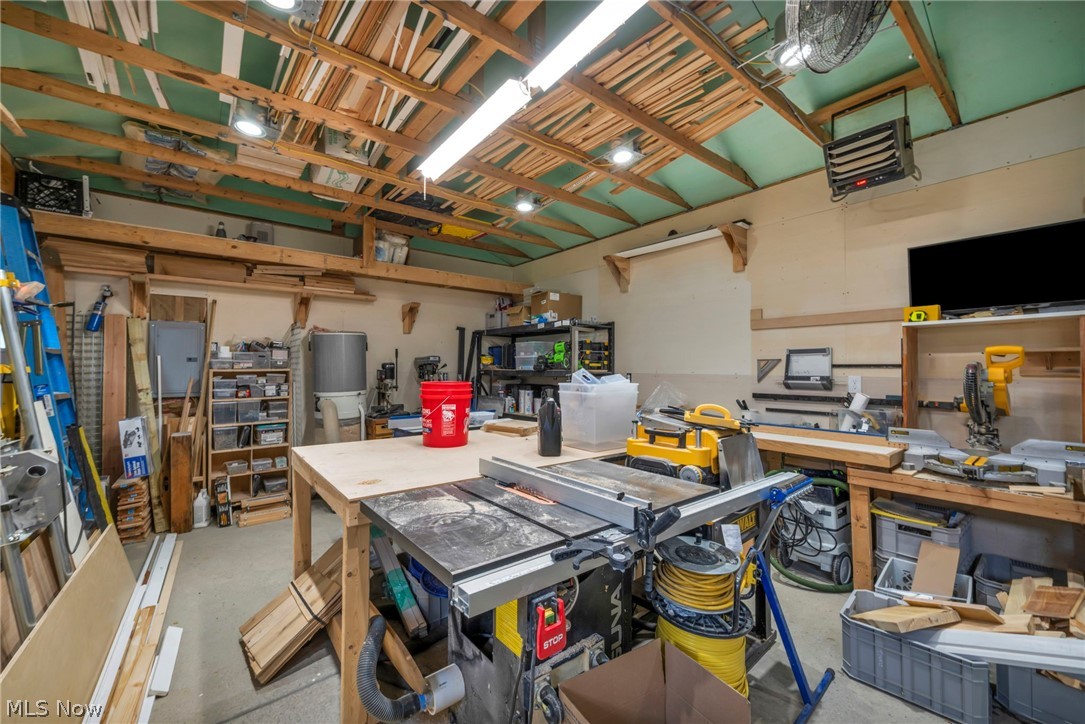 1302 Bonnieview Avenue Lakewood OH 44107