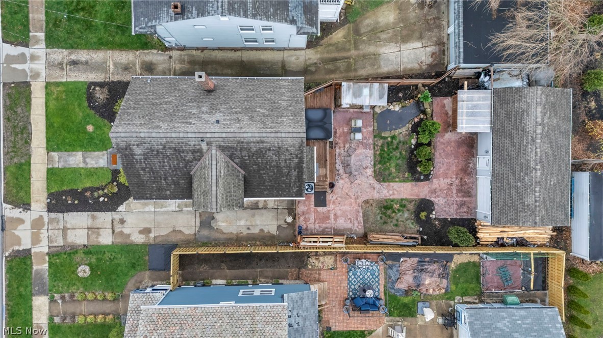 1302 Bonnieview Avenue Lakewood OH 44107