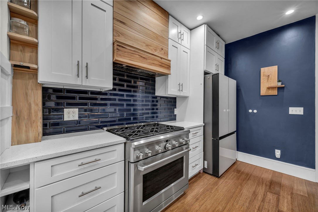 1302 Bonnieview Avenue Lakewood OH 44107
