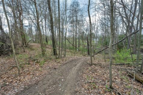 2287 Trares Road Mogadore OH 44260