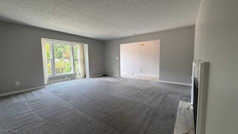 5108 Meadow Wood Boulevard Lyndhurst OH 44124