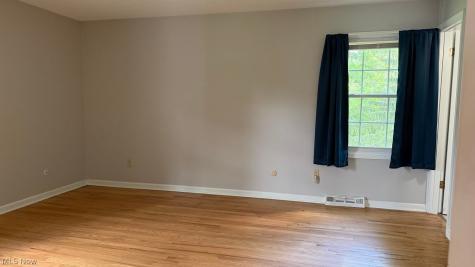 5108 Meadow Wood Boulevard Lyndhurst OH 44124