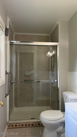 5108 Meadow Wood Boulevard Lyndhurst OH 44124