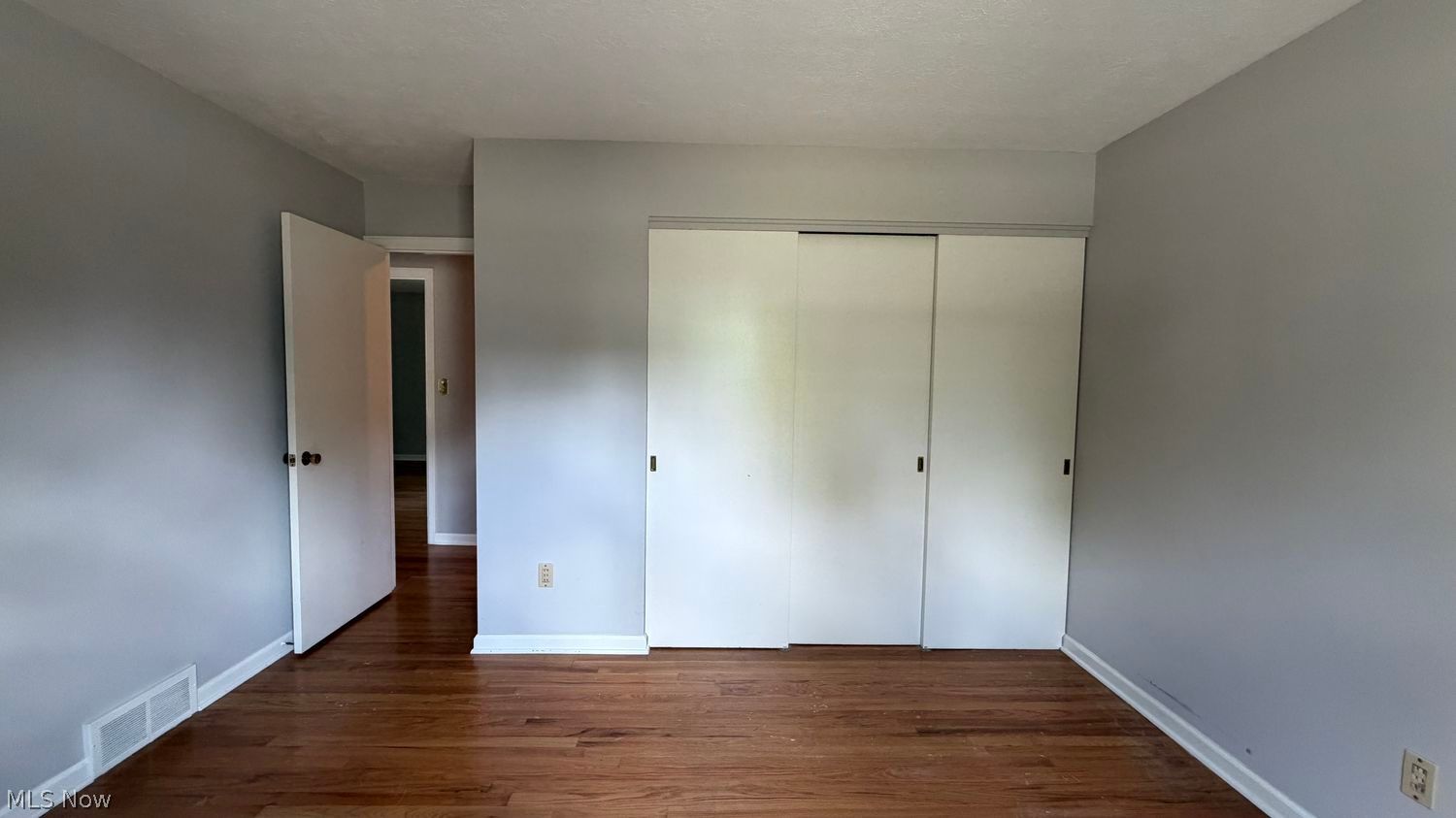 5108 Meadow Wood Boulevard Lyndhurst OH 44124