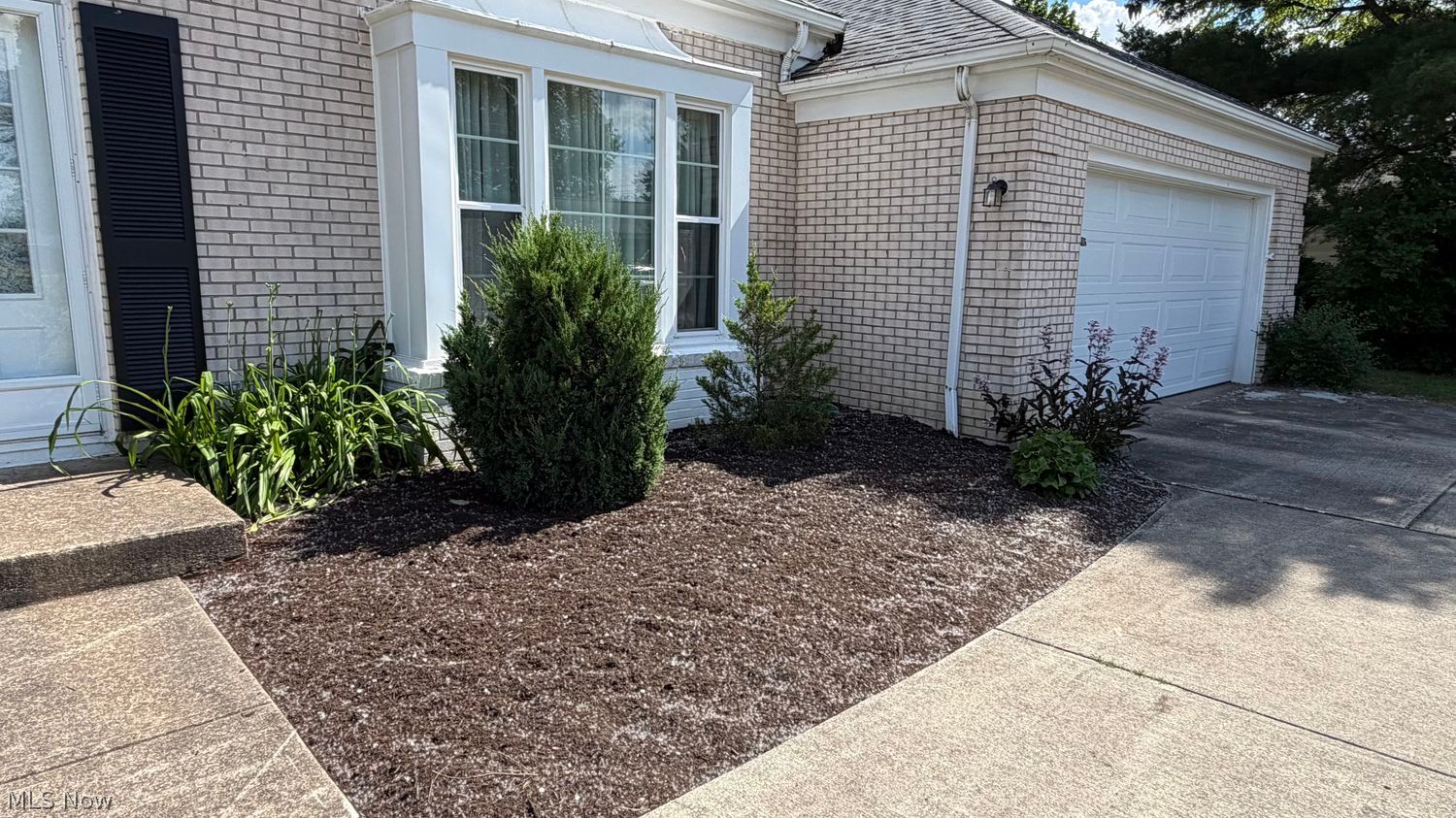 5108 Meadow Wood Boulevard Lyndhurst OH 44124