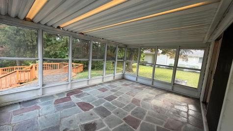 5108 Meadow Wood Boulevard Lyndhurst OH 44124