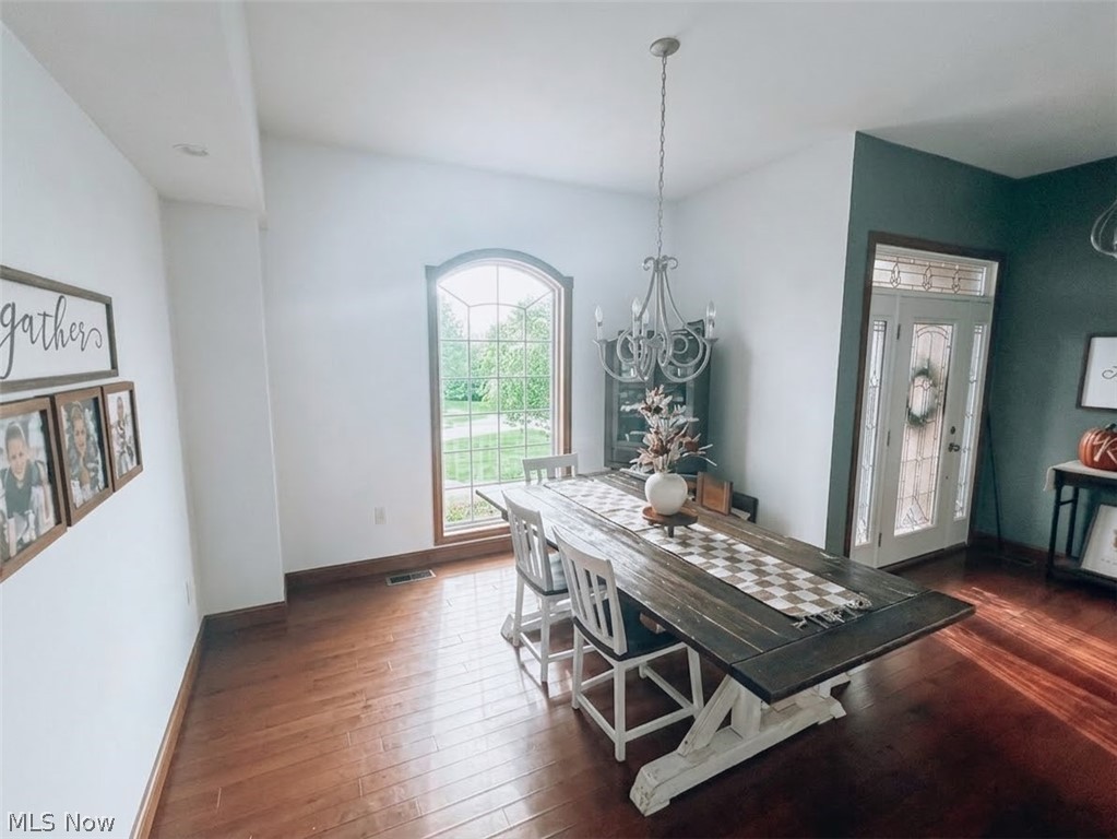 501 Deer Park Drive NE New Philadelphia OH 44663