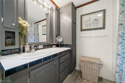 61 Periwinkle Drive Olmsted Twp OH 44138