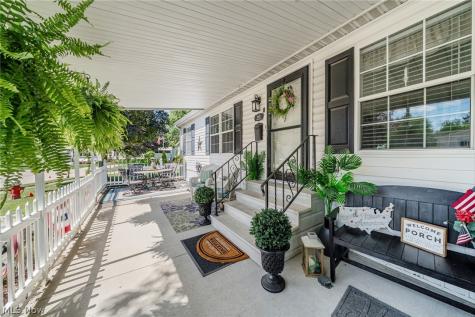 61 Periwinkle Drive Olmsted Twp OH 44138