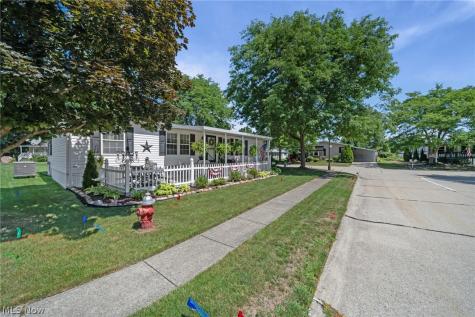 61 Periwinkle Drive Olmsted Twp OH 44138