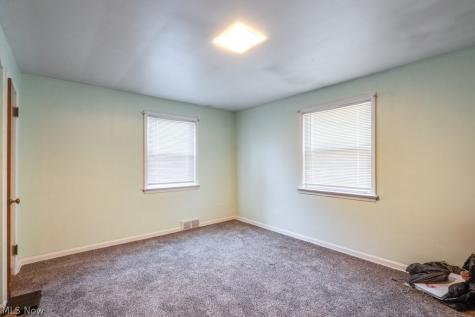 241 E 242nd Street Euclid OH 44123