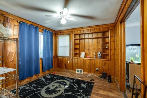 241 E 242nd Street Euclid OH 44123