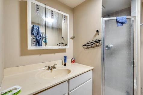 241 E 242nd Street Euclid OH 44123