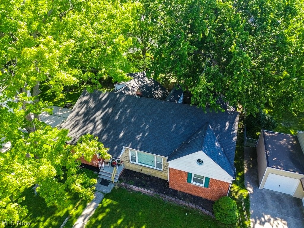 241 E 242nd Street Euclid OH 44123