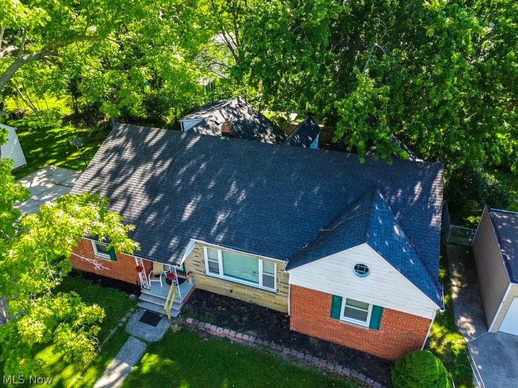 241 E 242nd Street Euclid OH 44123