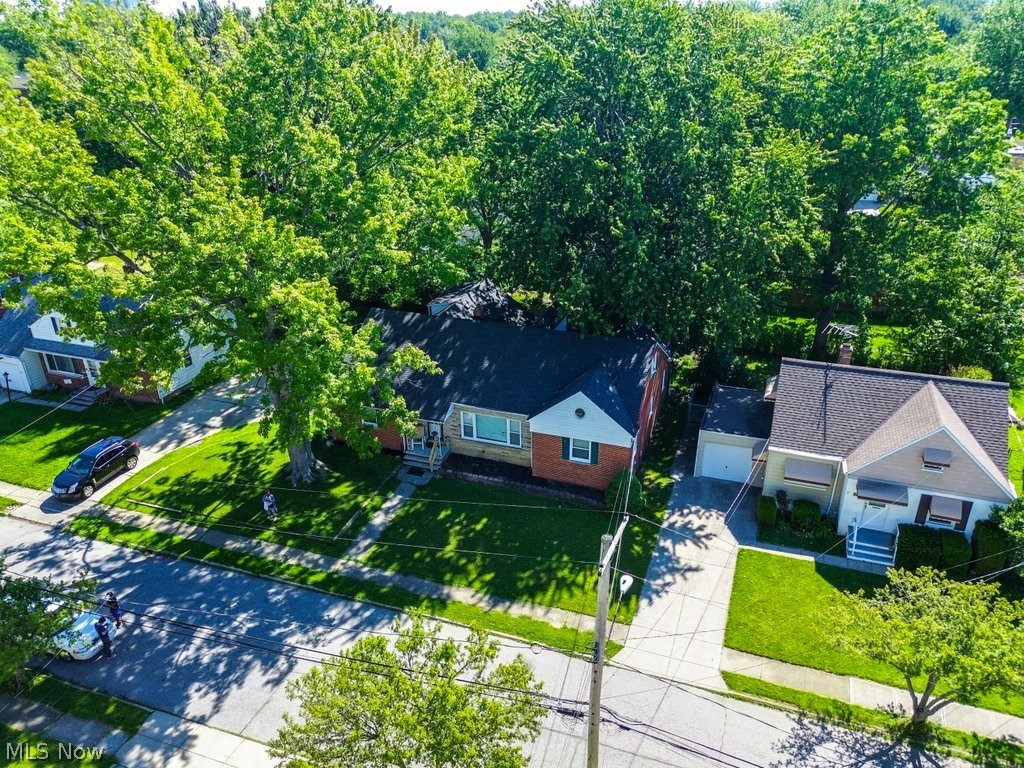 241 E 242nd Street Euclid OH 44123