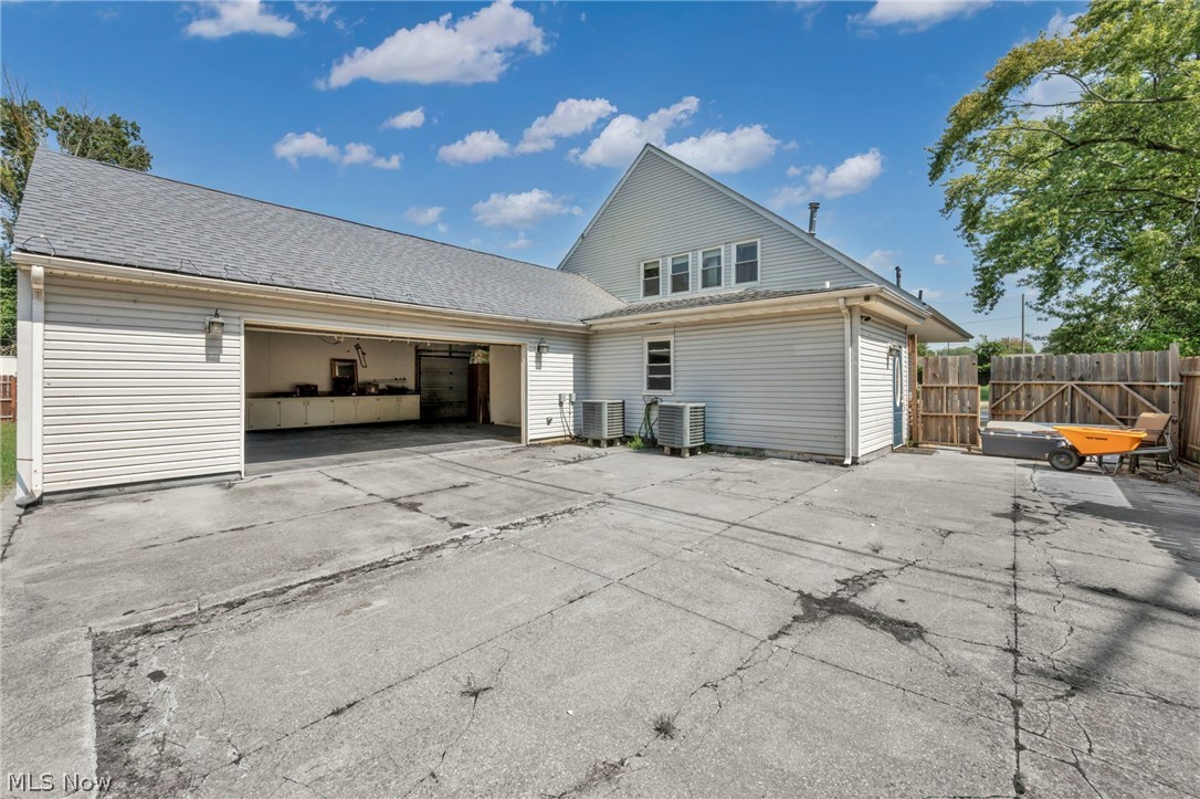 1260 Cleveland Avenue Madison OH 44057