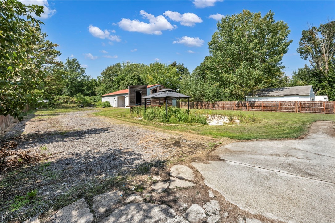 1260 Cleveland Avenue Madison OH 44057