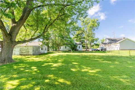 809 Easton Street NE Canton OH 44721