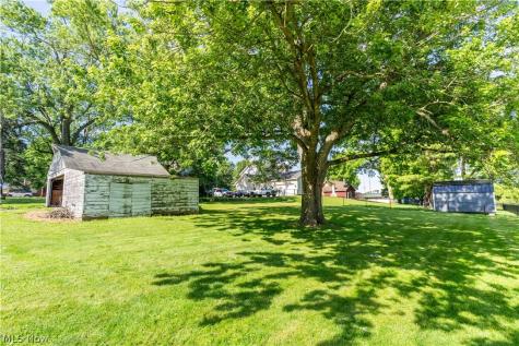 809 Easton Street NE Canton OH 44721