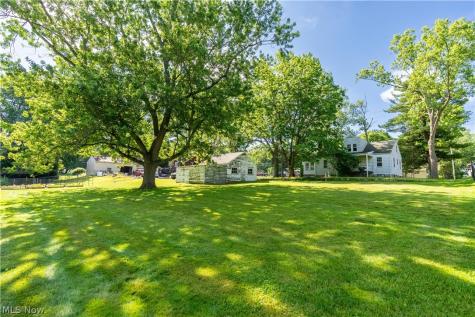 809 Easton Street NE Canton OH 44721