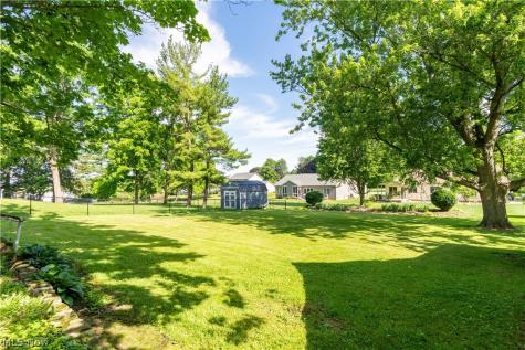 809 Easton Street NE Canton OH 44721