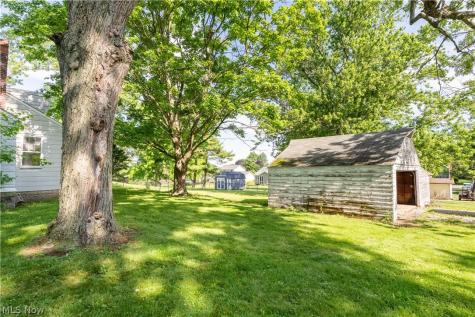 809 Easton Street NE Canton OH 44721