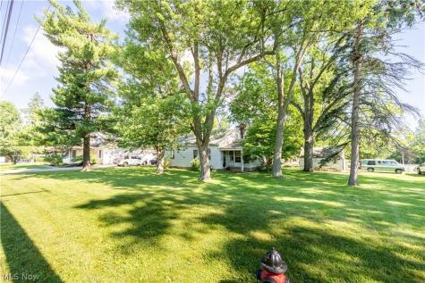 809 Easton Street NE Canton OH 44721