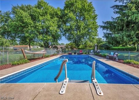 5235 Nave Street SW Canton OH 44706