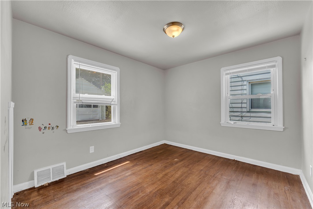 15902 Maplewood Avenue Maple Heights OH 44137