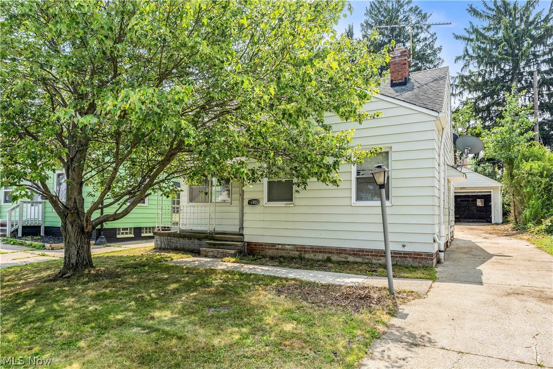 15902 Maplewood Avenue Maple Heights OH 44137