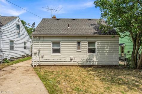 15902 Maplewood Avenue Maple Heights OH 44137