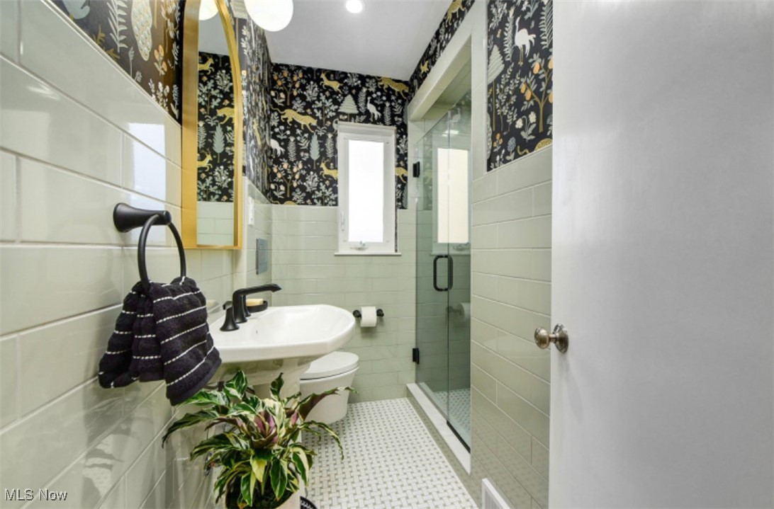 3829 Carol Boulevard Rocky River OH 44116