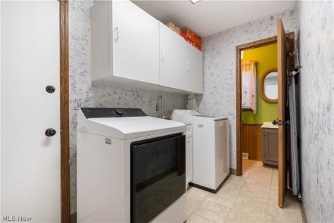 1545 Pinecone Street NW North Canton OH 44720