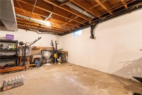 1545 Pinecone Street NW North Canton OH 44720