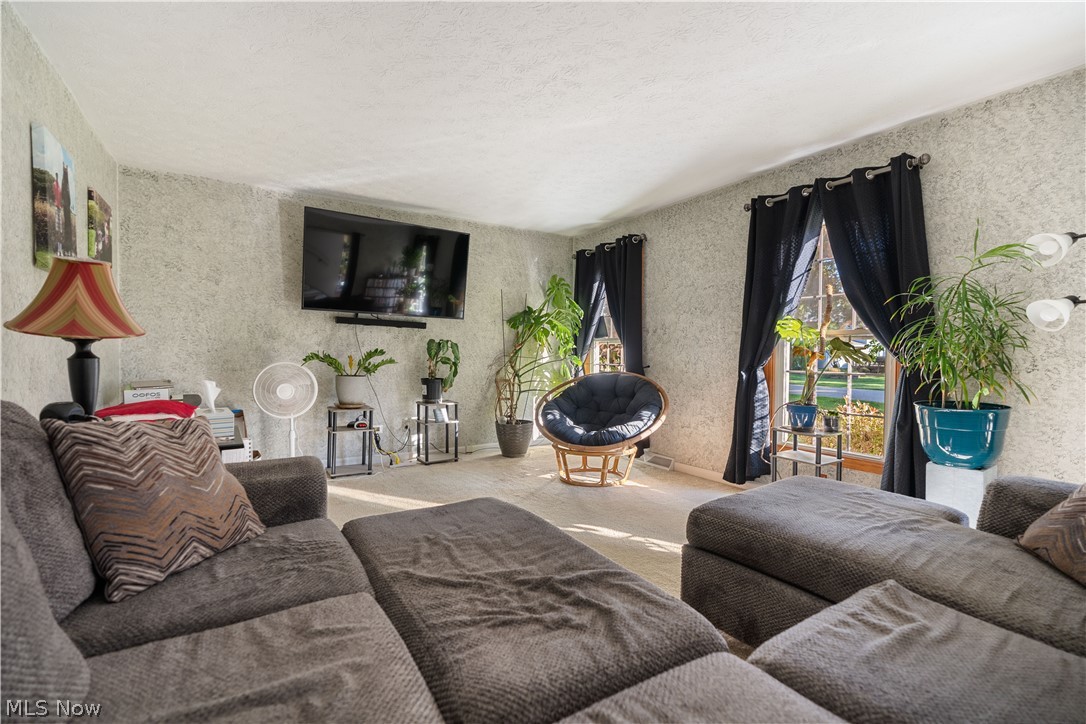 1545 Pinecone Street NW North Canton OH 44720