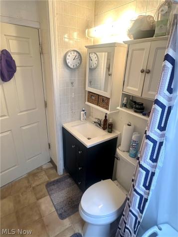16721 Harvard Avenue Cleveland OH 44128