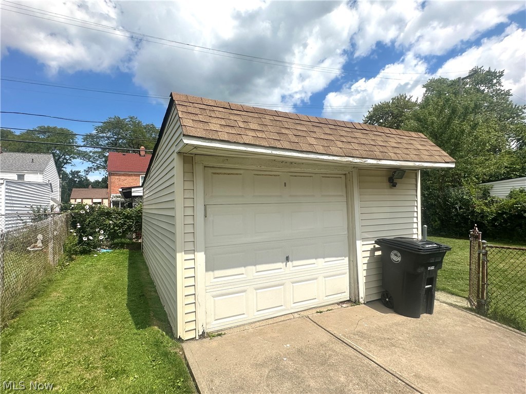 16721 Harvard Avenue Cleveland OH 44128
