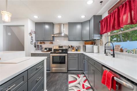543 36th Street NW Canton OH 44709