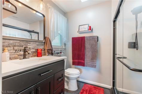 543 36th Street NW Canton OH 44709