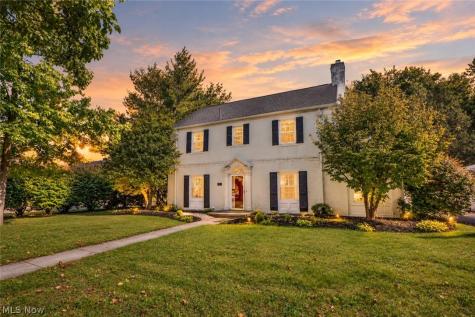 2412 University Avenue NW Canton OH 44709