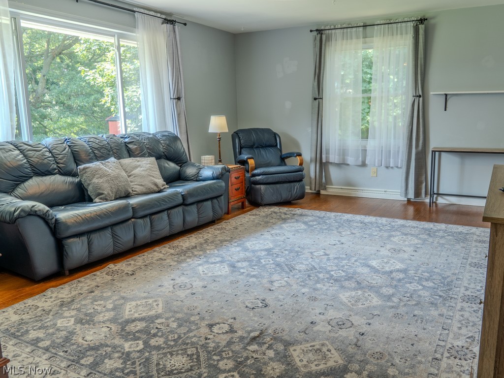 9811 Bellhaven Avenue NW Uniontown OH 44685