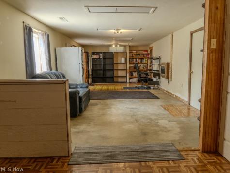 9811 Bellhaven Avenue NW Uniontown OH 44685