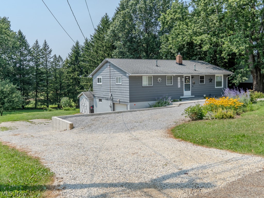9811 Bellhaven Avenue NW Uniontown OH 44685