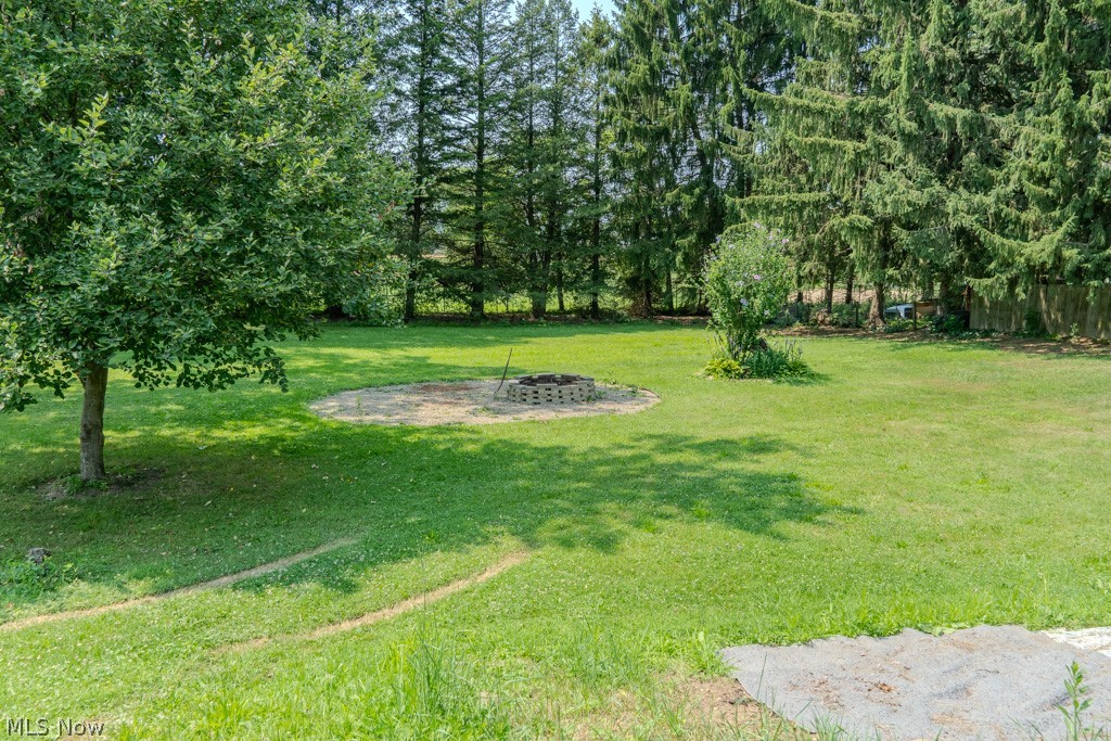 9811 Bellhaven Avenue NW Uniontown OH 44685