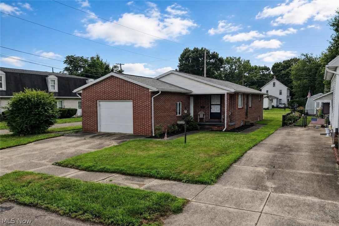 1022 Logan Avenue NW New Philadelphia OH 44663