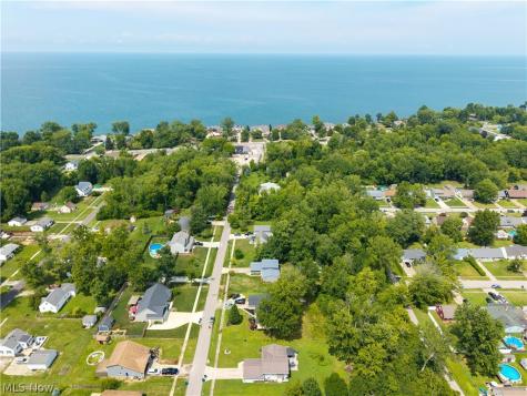 535 Treadway Boulevard Sheffield Lake OH 44054