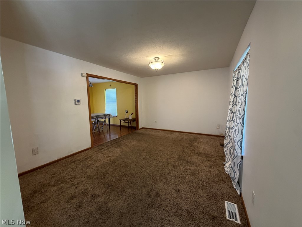 1504 White Avenue Akron OH 44307