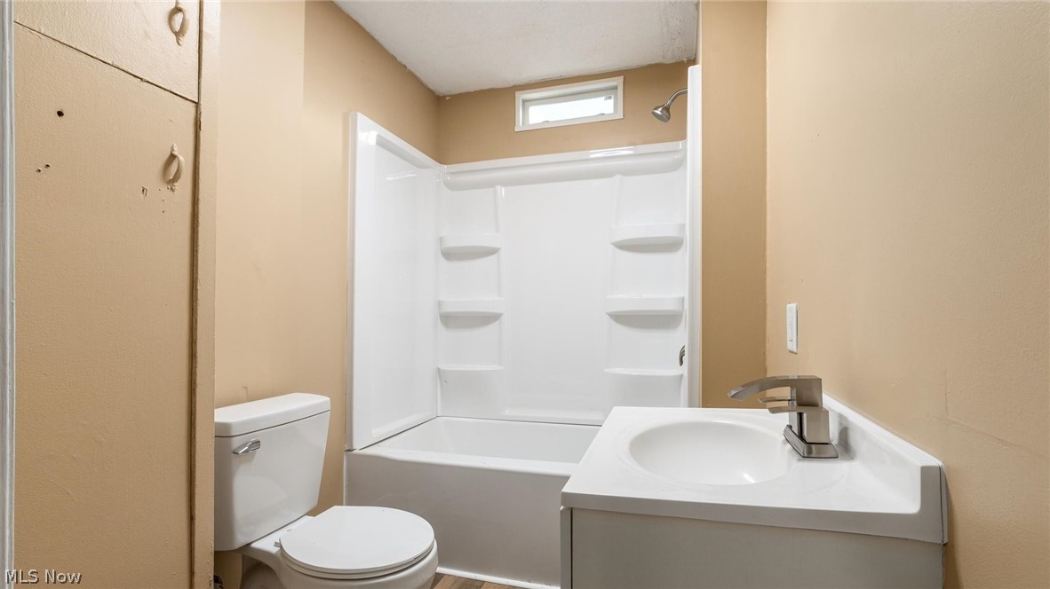 717 Baker Street Zanesville OH 43701