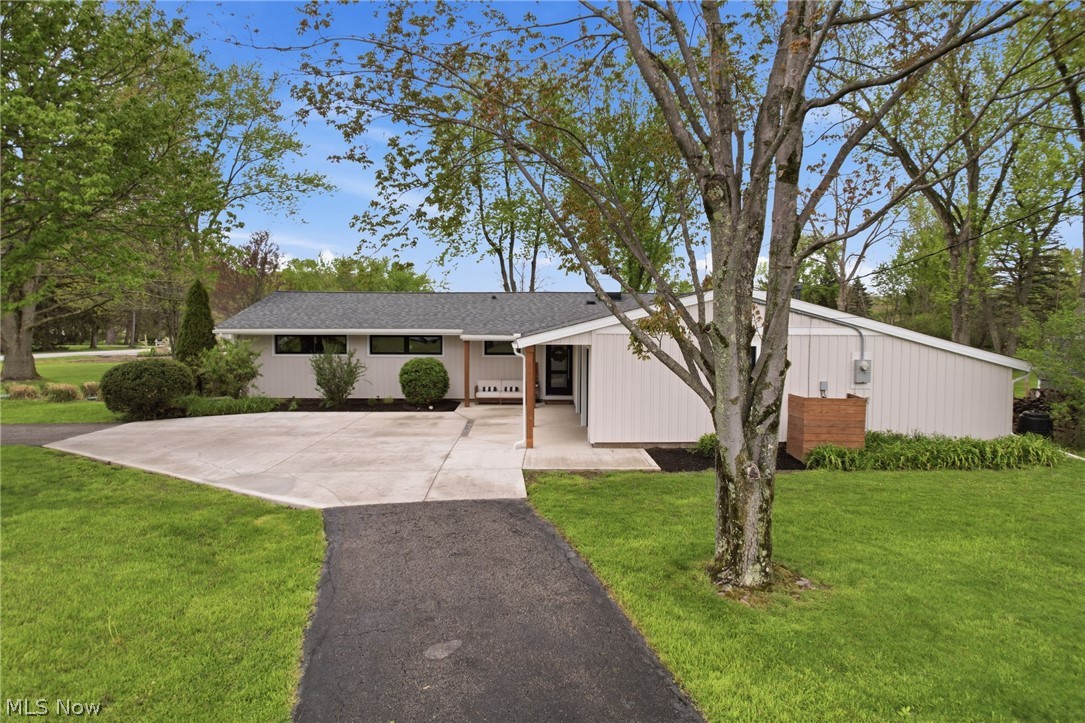 12789 Manchester Drive Chesterland OH 44026